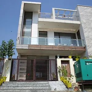 21 Bed & Breakfast Agra (Uttar Pradesh)